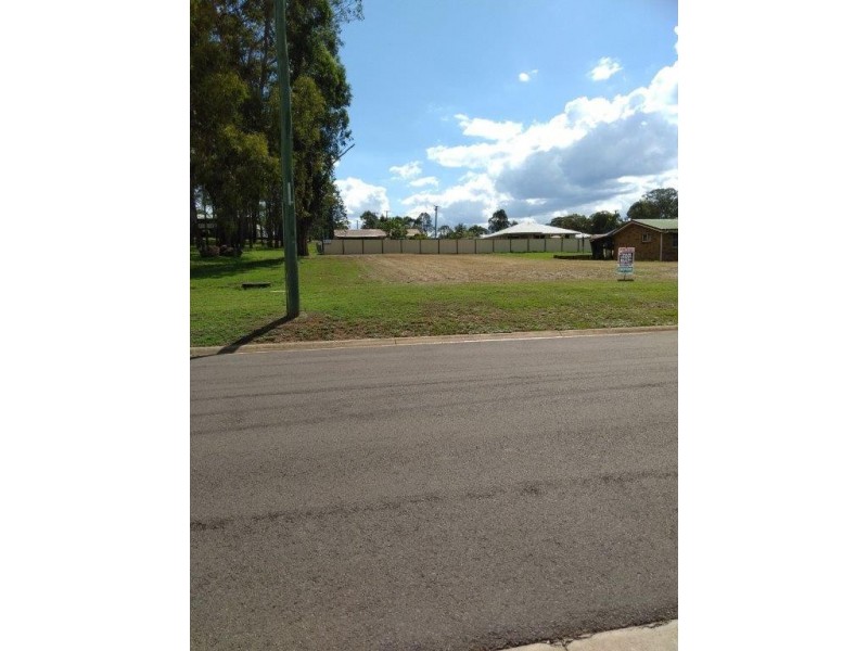 18 Park Drive, Yarraman QLD 4614
