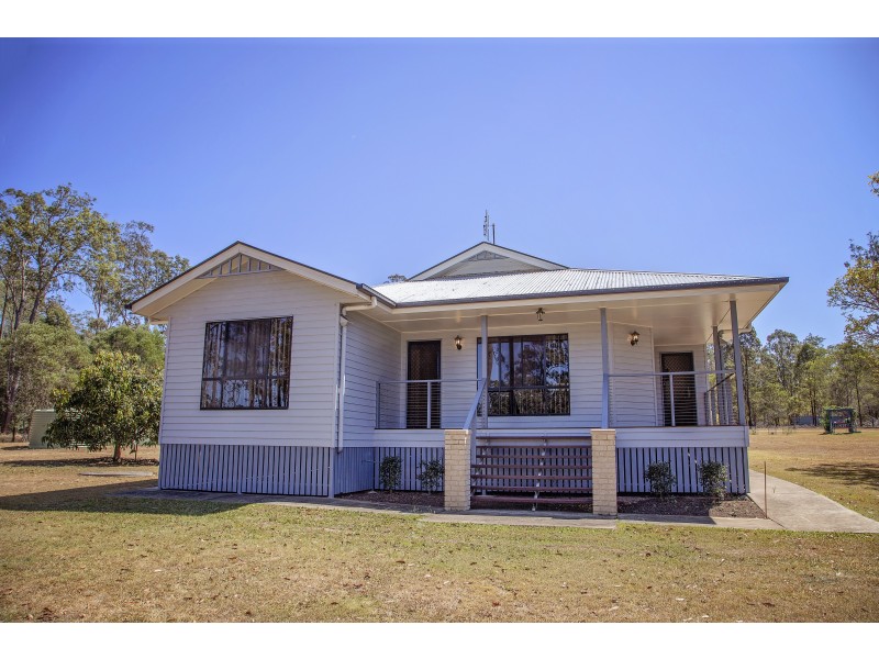 130 GILLILAND CRES, Blackbutt QLD 4306