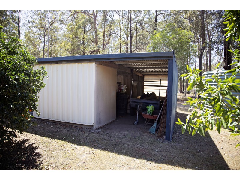 130 GILLILAND CRES, Blackbutt QLD 4306