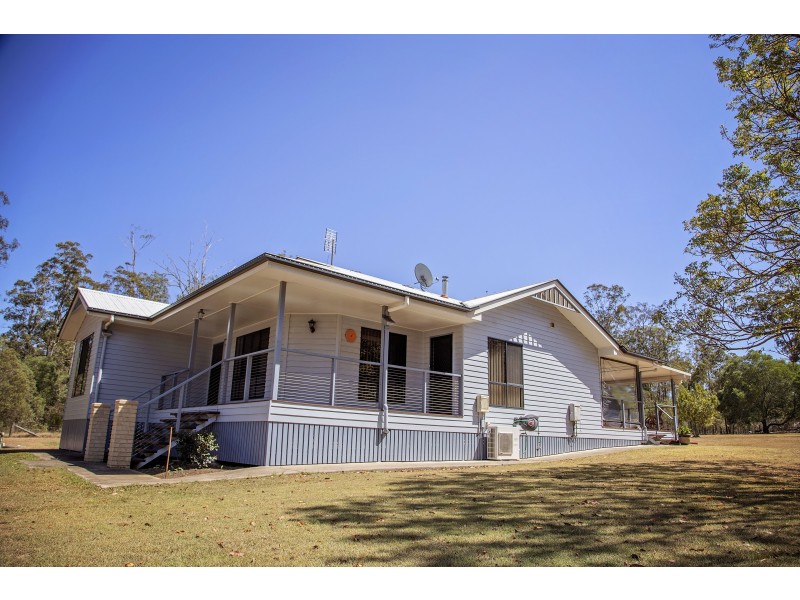130 GILLILAND CRES, Blackbutt QLD 4306
