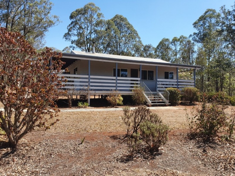 84 Crumpton Drive, Blackbutt QLD 4306