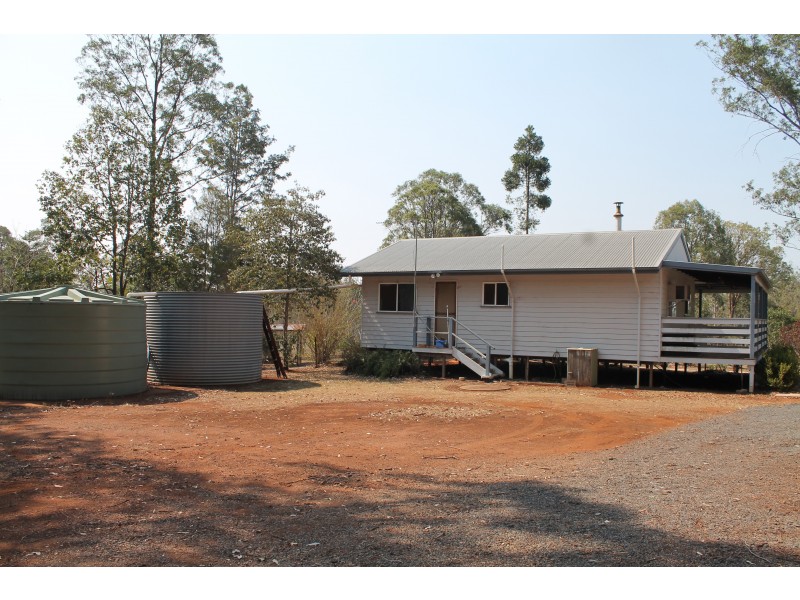 84 Crumpton Drive, Blackbutt QLD 4306