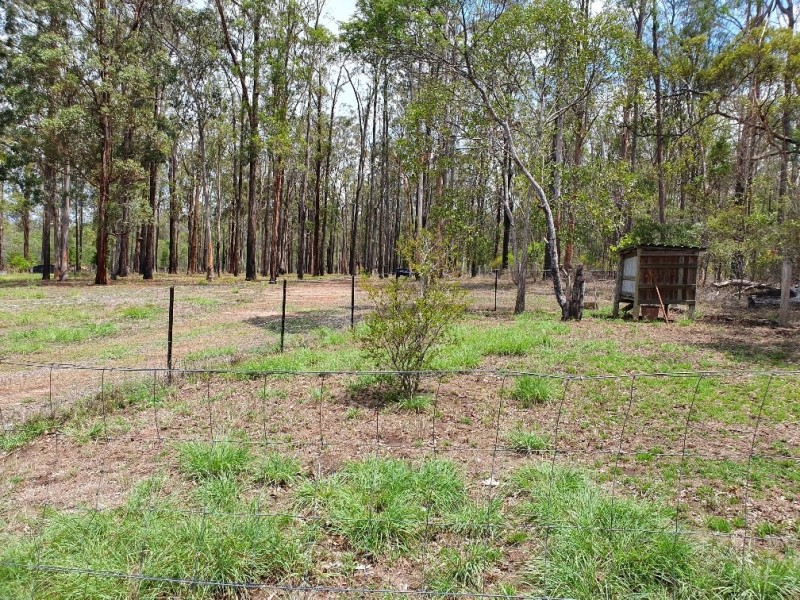 398 Crumpton Drive, Blackbutt QLD 4306