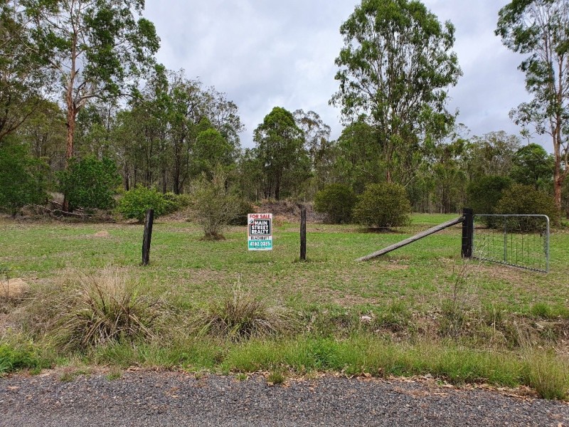 2 TAROMEO COURT, Blackbutt North QLD 4306