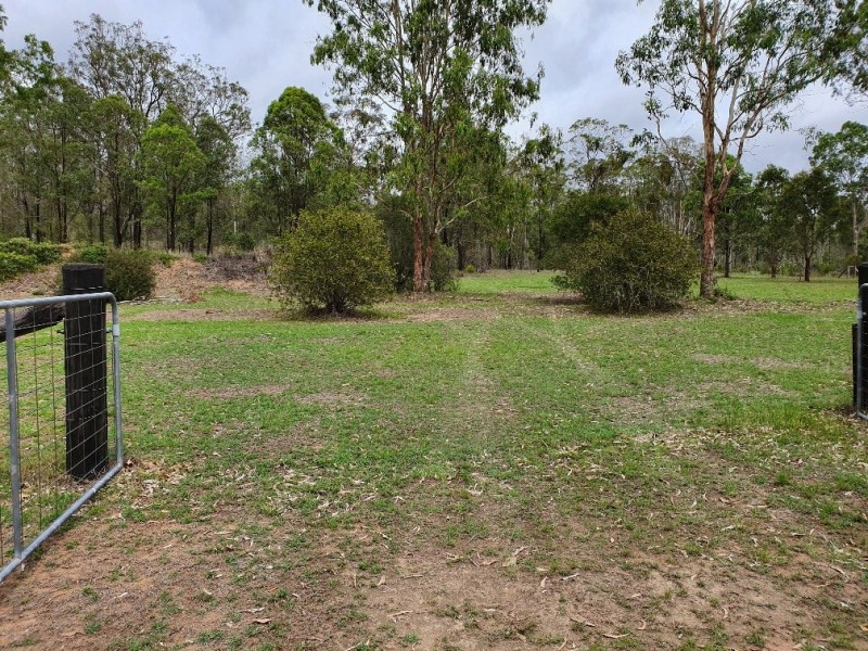 2 TAROMEO COURT, Blackbutt North QLD 4306