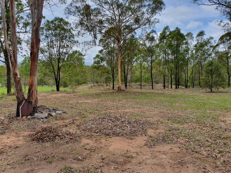 2 TAROMEO COURT, Blackbutt North QLD 4306