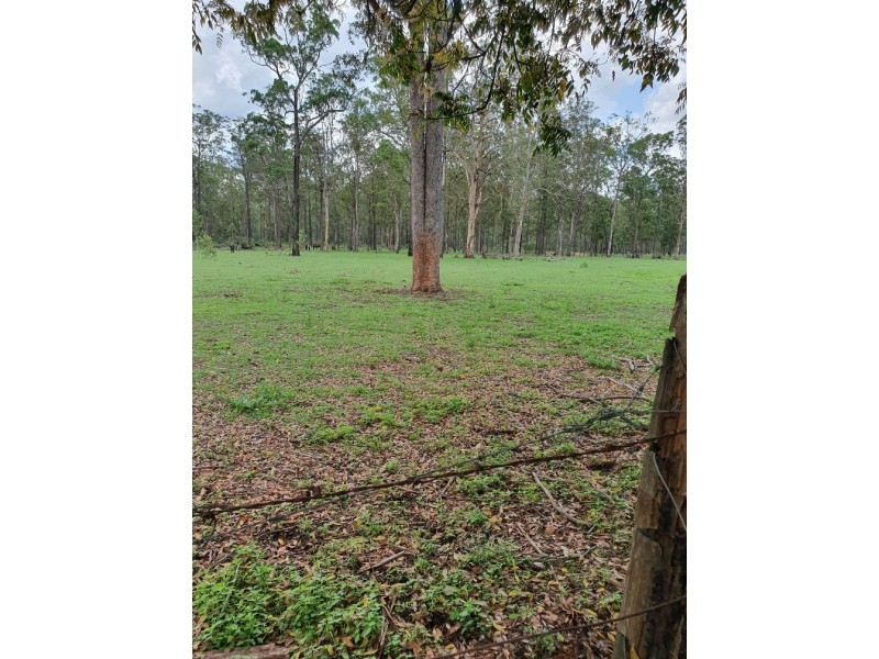 33 Steven Street, Benarkin QLD 4306