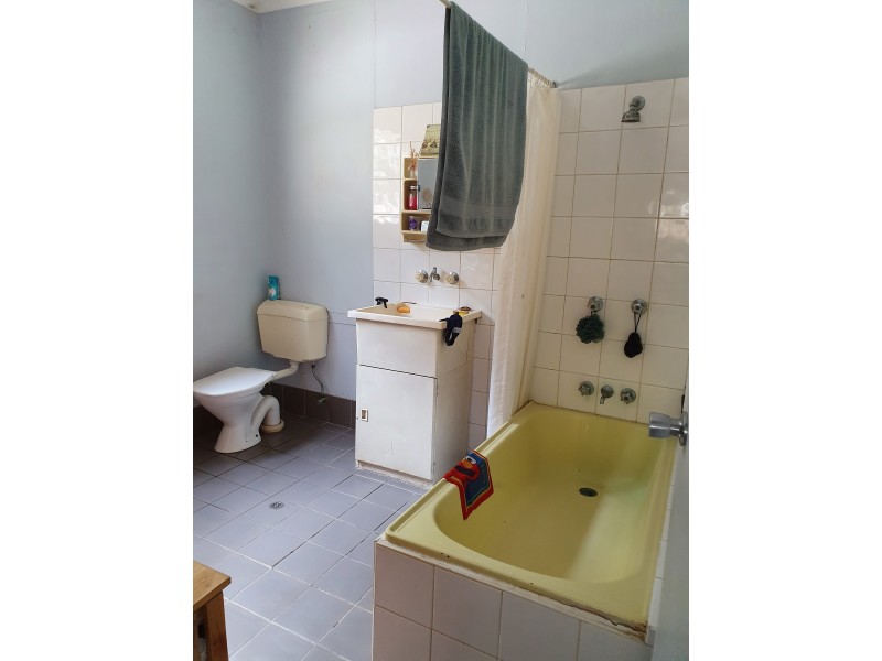 85 GILLILAND CRES., Blackbutt QLD 4306