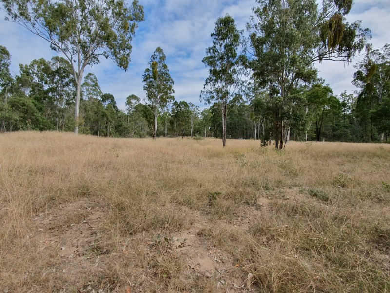 85 GILLILAND CRES., Blackbutt QLD 4306