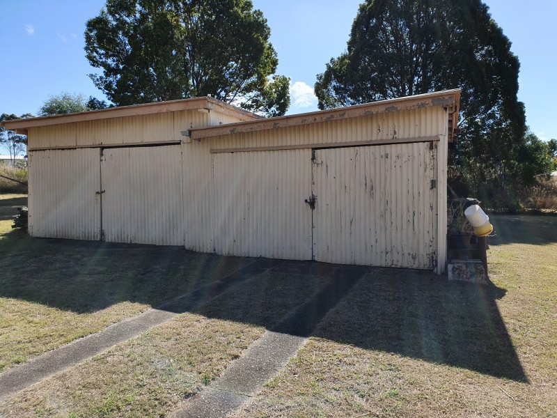 4 COULSON STREET, Blackbutt QLD 4306
