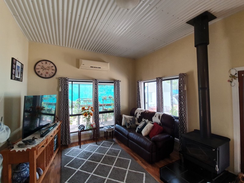 142 FRANKS ROAD, Blackbutt QLD 4306