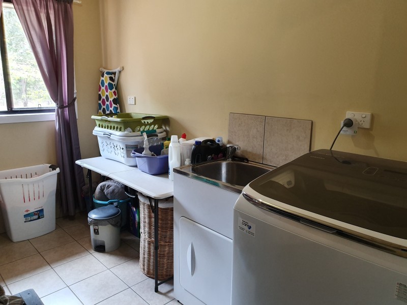 142 FRANKS ROAD, Blackbutt QLD 4306