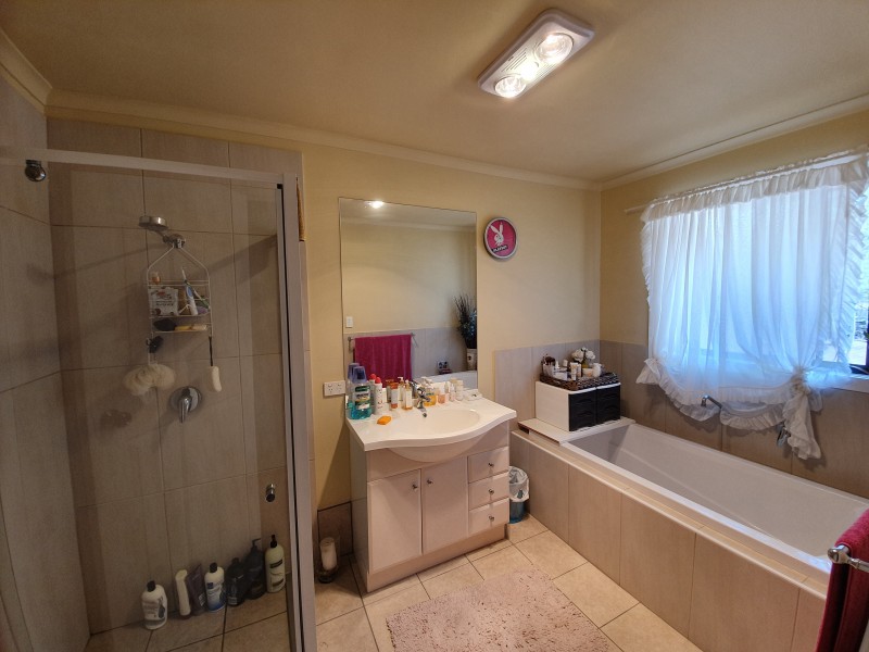 142 FRANKS ROAD, Blackbutt QLD 4306