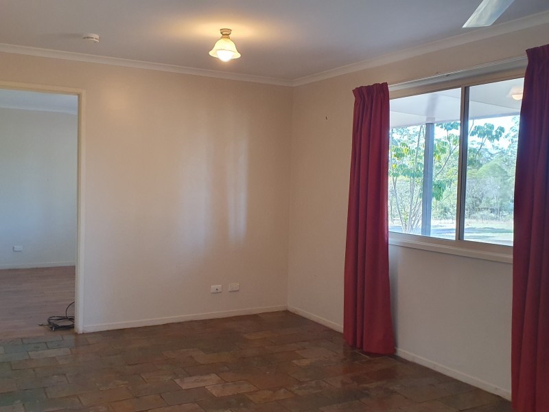 25 Grants road, Benarkin QLD 4306