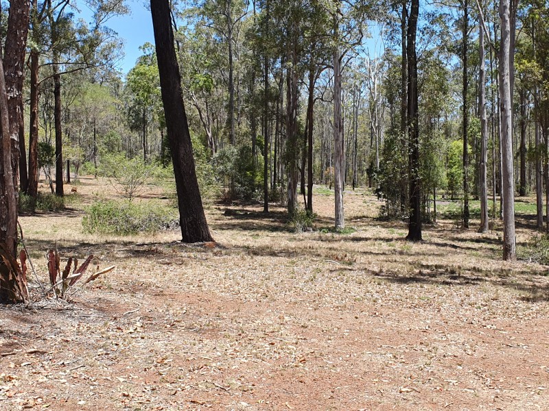 25 Grants road, Benarkin QLD 4306