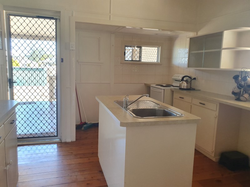 3 Roberts Street, Yarraman QLD 4614