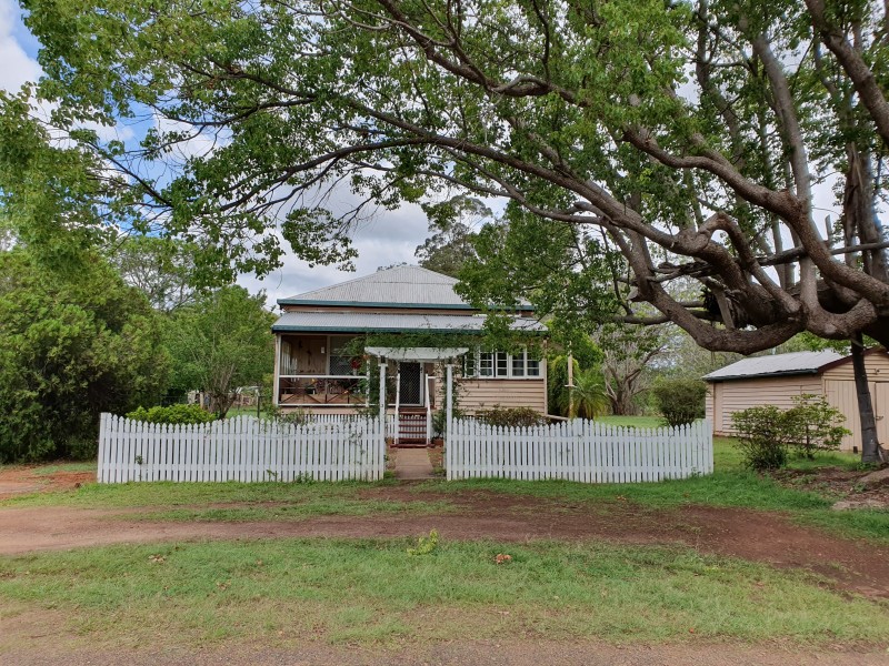 3 Elizabeth Street, Blackbutt QLD 4306