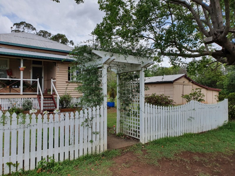 3 Elizabeth Street, Blackbutt QLD 4306