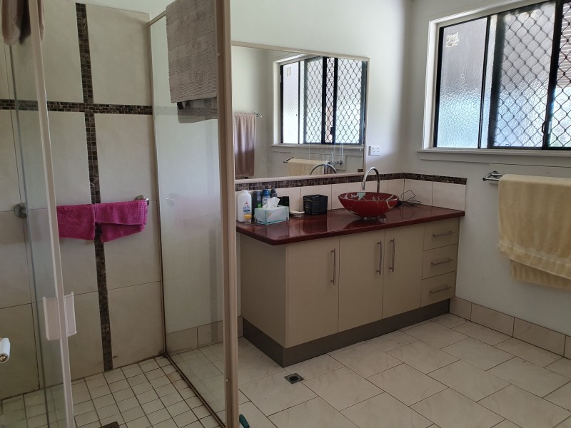 84 GREENHILLS DRIVE, Blackbutt QLD 4306