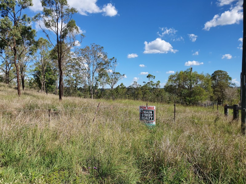 9 Stretton Drive, Blackbutt QLD 4306