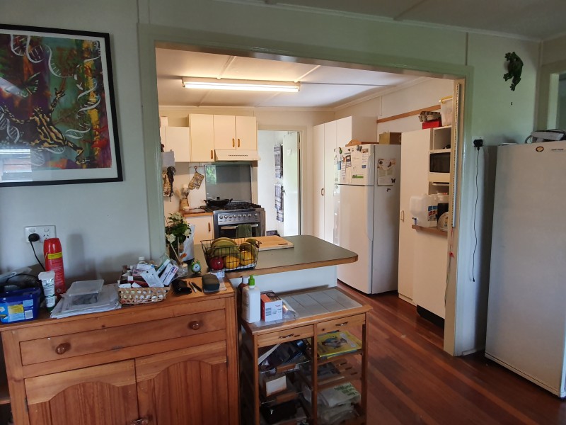 10 Fern Street, Blackbutt QLD 4306