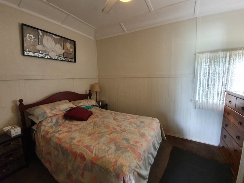 10 Fern Street, Blackbutt QLD 4306