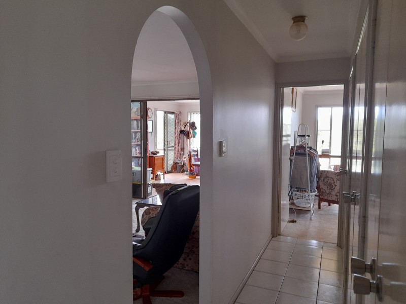 22 Knaggs court, Blackbutt QLD 4306