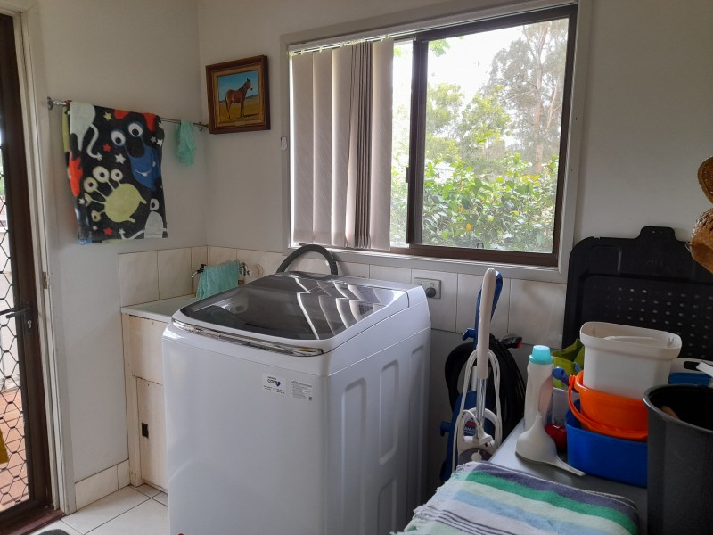 22 Knaggs court, Blackbutt QLD 4306