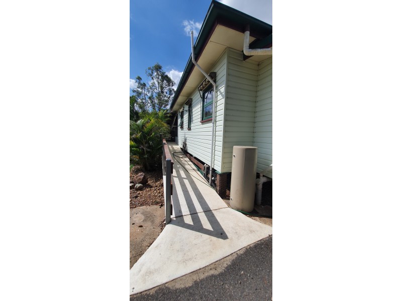 7 Scotts Close, Blackbutt QLD 4306