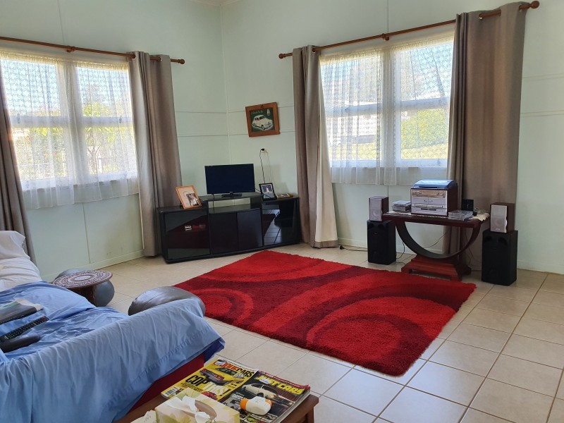12 James Street, Blackbutt QLD 4306