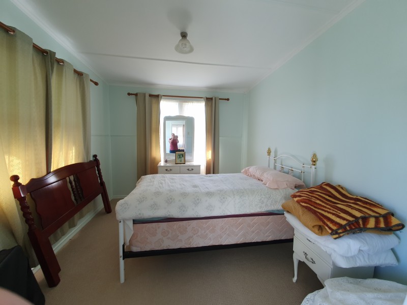 12 James Street, Blackbutt QLD 4306