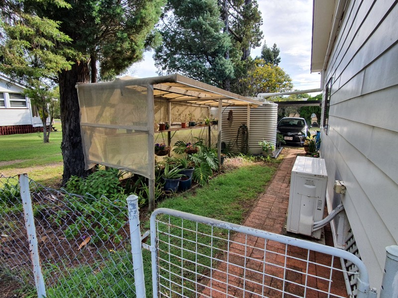 21 John Street, Blackbutt QLD 4306