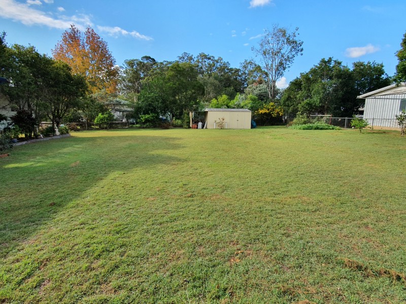 21 John Street, Blackbutt QLD 4306
