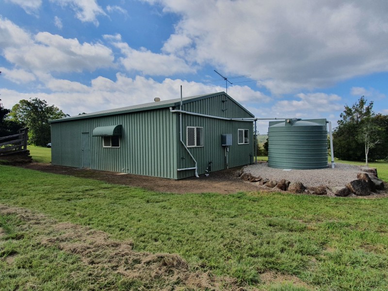 81 Bowman rd, Blackbutt QLD 4306