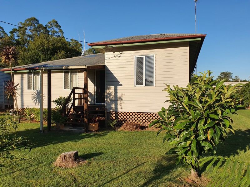 3 CHESTERLE  STREET, Blackbutt QLD 4306