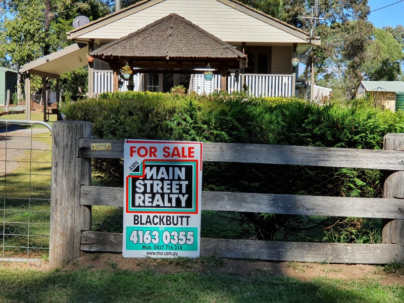 27 BLACKBUTT STREET, Blackbutt QLD 4306