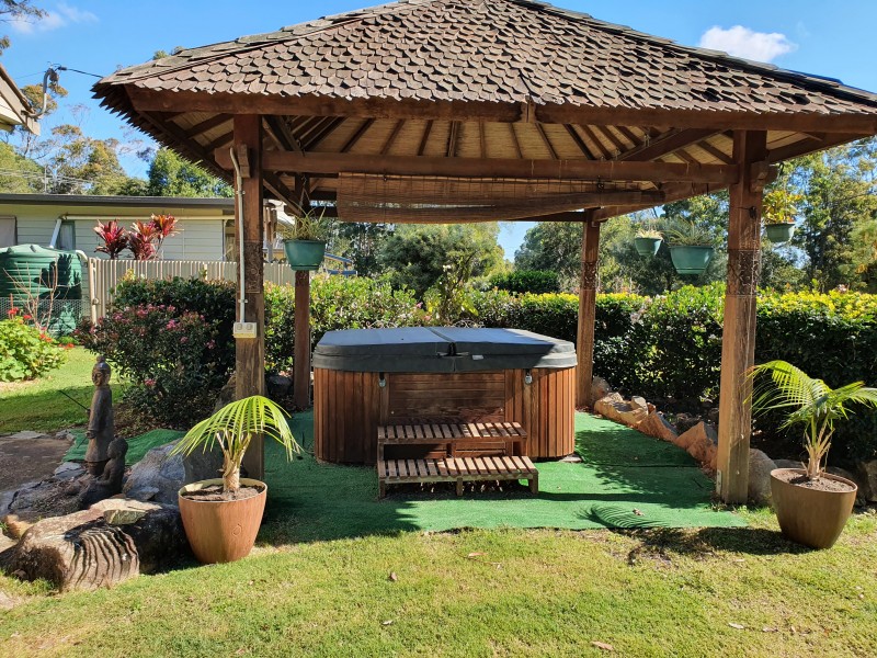 27 BLACKBUTT STREET, Blackbutt QLD 4306