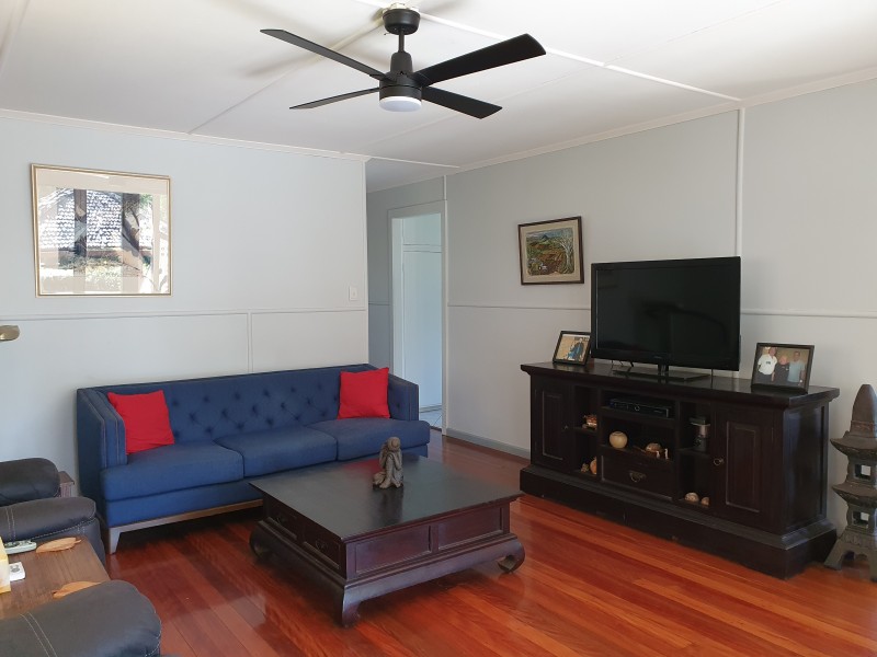 27 BLACKBUTT STREET, Blackbutt QLD 4306