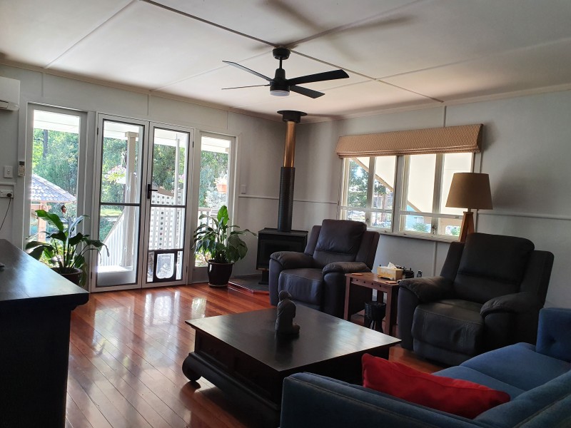 27 BLACKBUTT STREET, Blackbutt QLD 4306