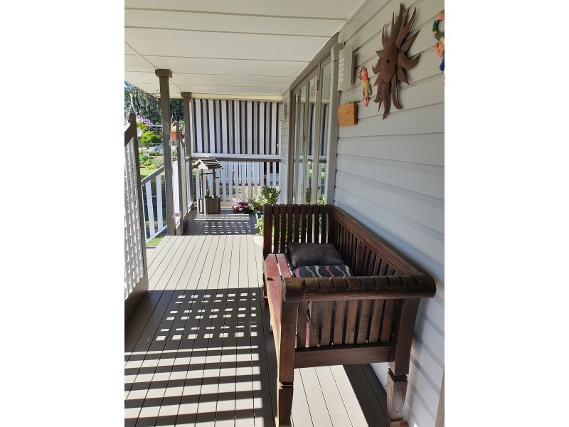 27 BLACKBUTT STREET, Blackbutt QLD 4306