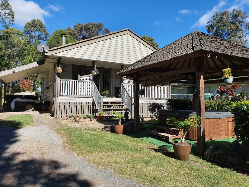 27 BLACKBUTT STREET, Blackbutt QLD 4306