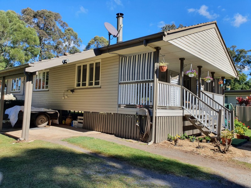 27 BLACKBUTT STREET, Blackbutt QLD 4306