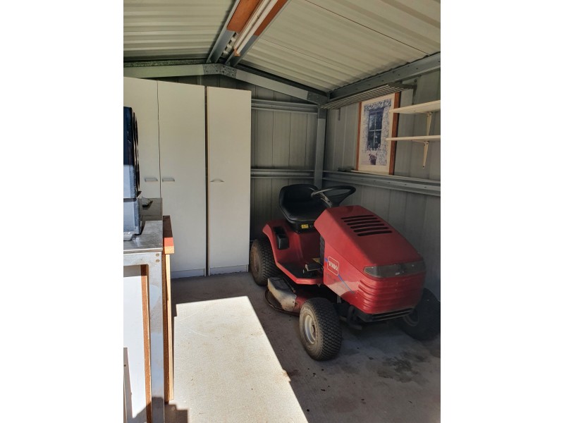 27 BLACKBUTT STREET, Blackbutt QLD 4306