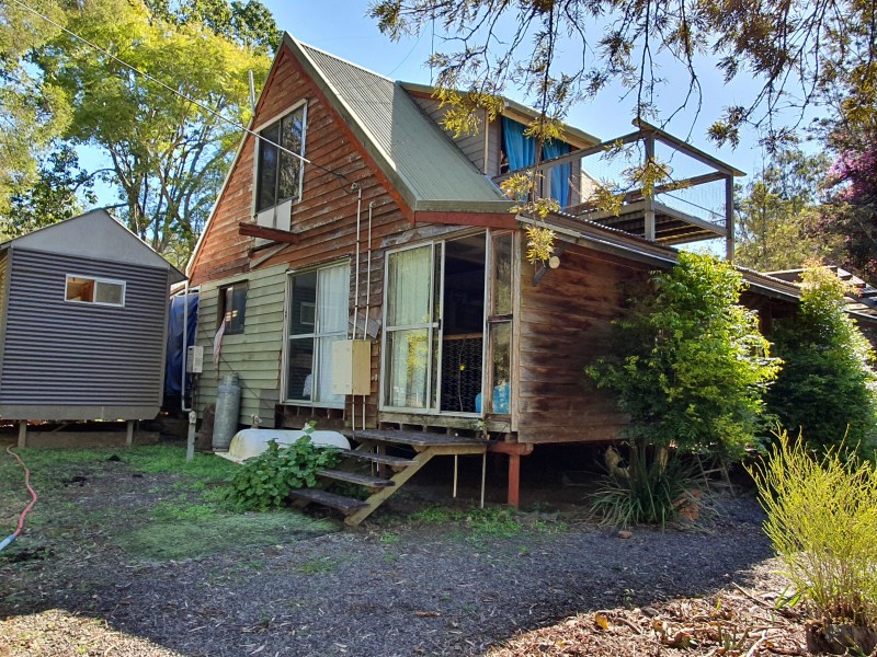 67  ENID COURT, Blackbutt QLD 4306