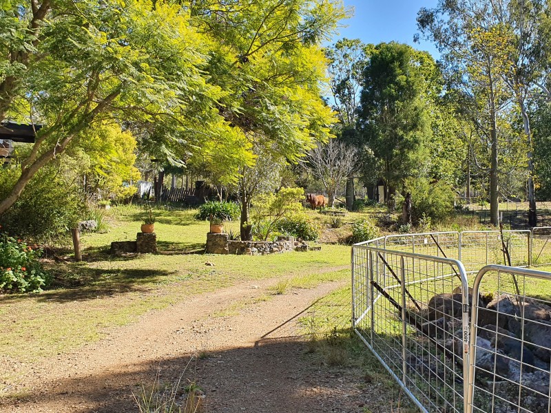 67  ENID COURT, Blackbutt QLD 4306