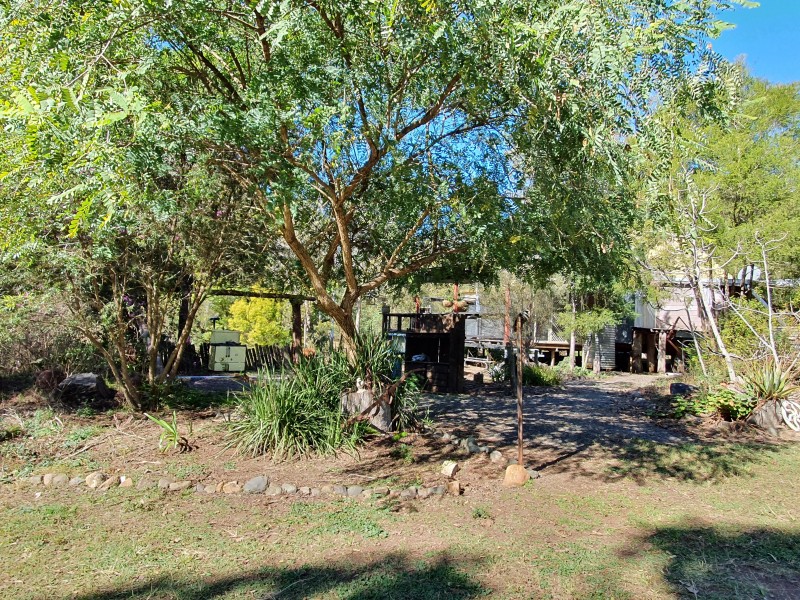 67  ENID COURT, Blackbutt QLD 4306