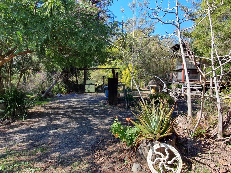 67  ENID COURT, Blackbutt QLD 4306