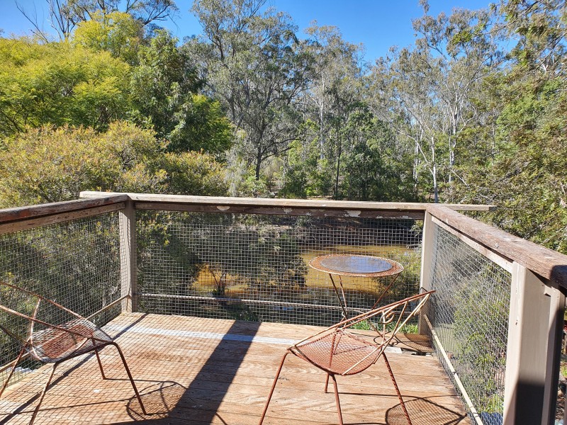 67  ENID COURT, Blackbutt QLD 4306