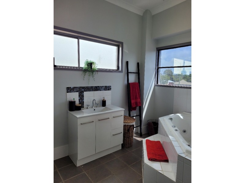 67 Coulson Street, Blackbutt QLD 4306