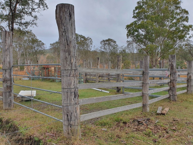 12 McRae Road, Emu Creek QLD 4355